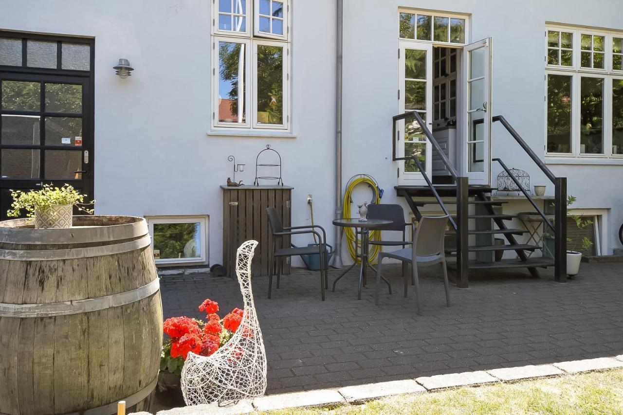Sweethome Guesthouse Есб'єрг Екстер'єр фото