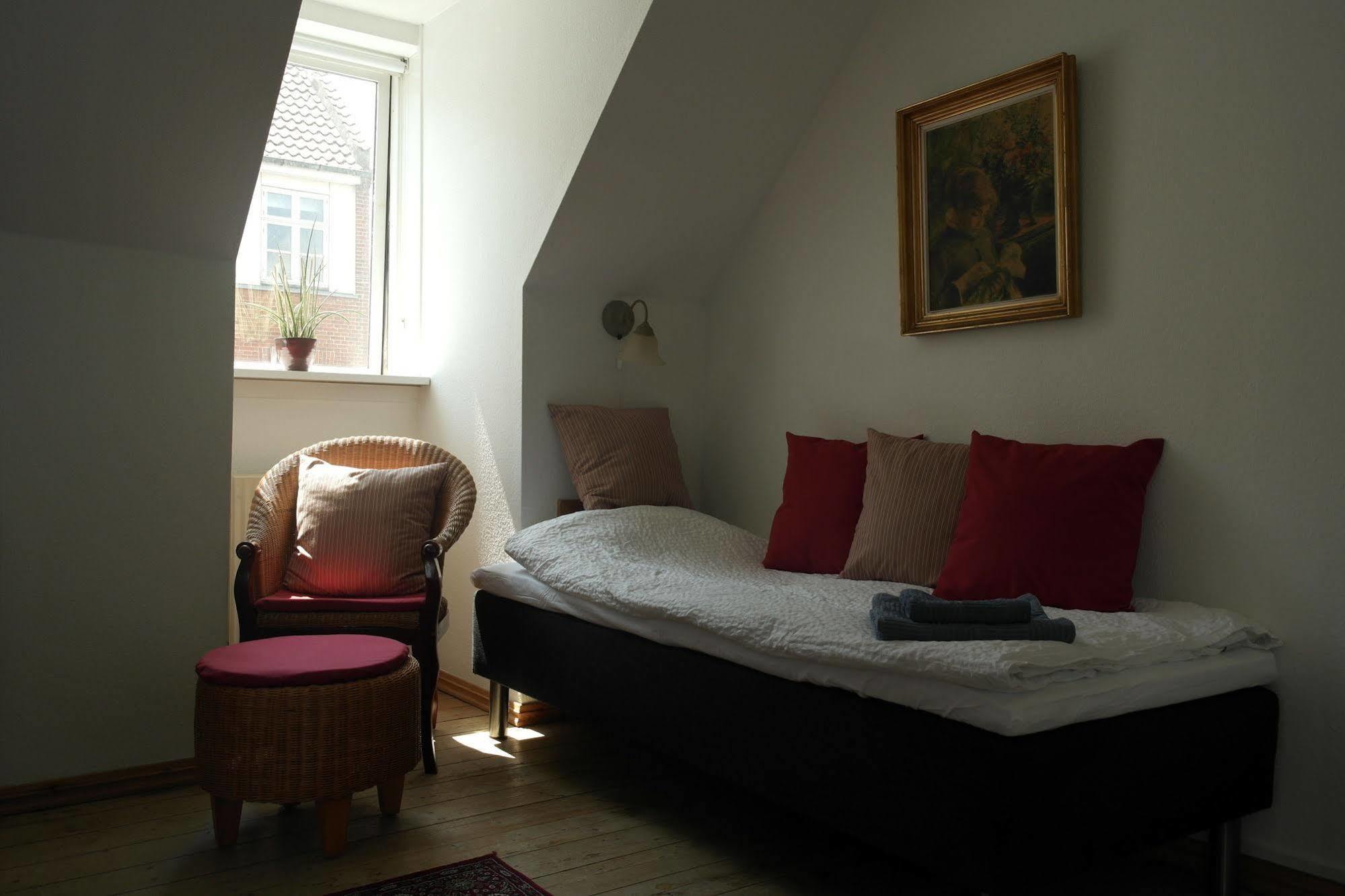 Sweethome Guesthouse Есб'єрг Екстер'єр фото